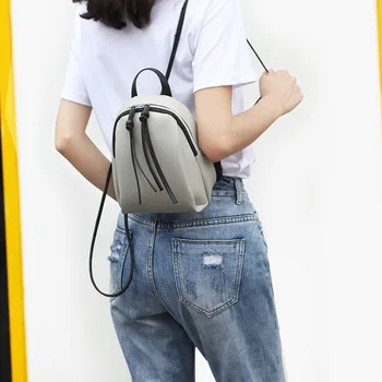 Мини PU кожена раница Дамска малка чанта за рамо с пискюл цип женски кожени училище чанта чанта за тийнейджърски грилове